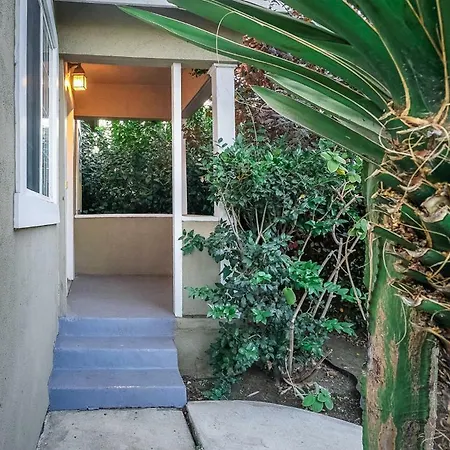 Stylish 2 Bed & 2 Bath At The Heart Of Hollywood With Free Parking - One Car Only Apartment Los Angeles Exterior photo